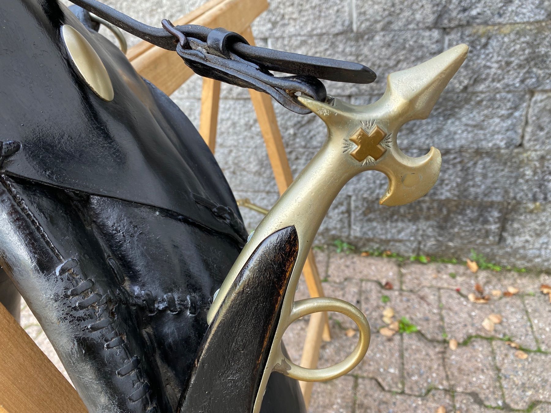 Carrozze: seltener Bündnerkummet mit Hellebardenspitzen – Usato da Feldbach venduto da Fea1 5
