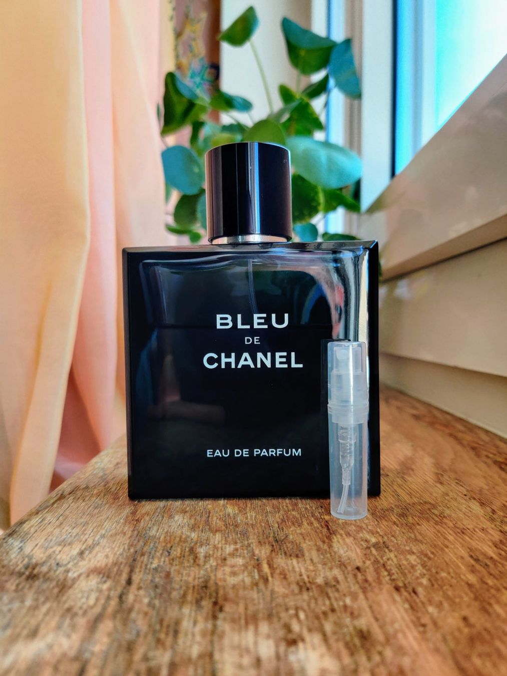 Chanel Profumi & Eau de Toilette: 5ml Parfümprobe Bleu de Chanel Eau de Parfum – Usato da Bern venduto da BlackMilk24