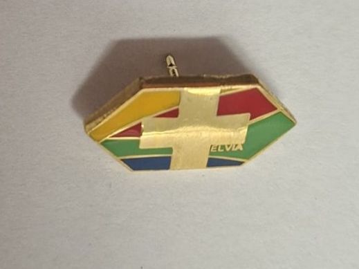 Placchette & Badge: Pin Elvia - Box 53 – Usato da Köniz venduto da Pinscollect