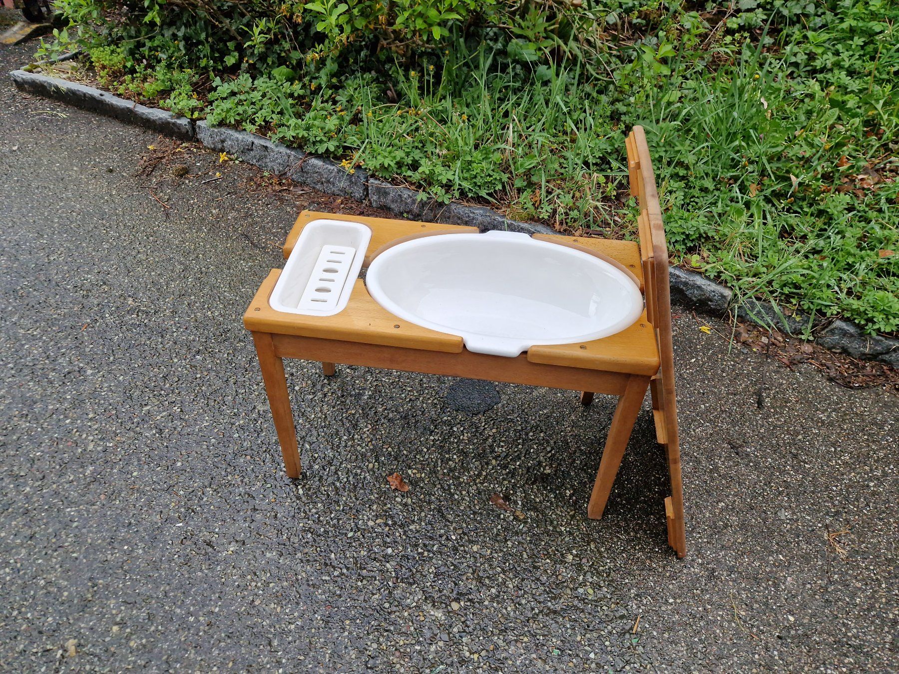 Mobili per bagno: Anitker Waschtisch mit Wasserschale und Seifenschale – Usato da Therwil venduto da Matz01 4