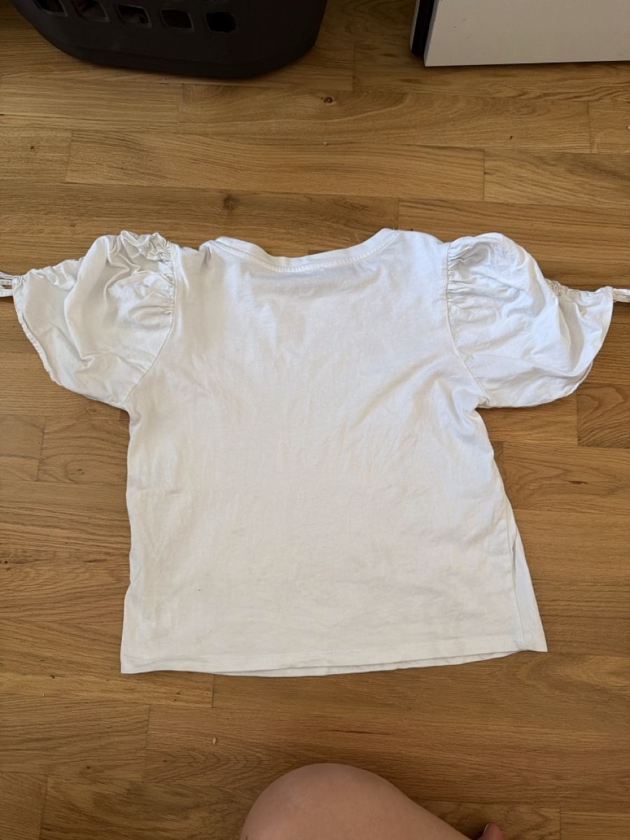 Zara T-shirt: T-Shirt blanc ZARA – Usato da Le Locle venduto da Mayd_h 1