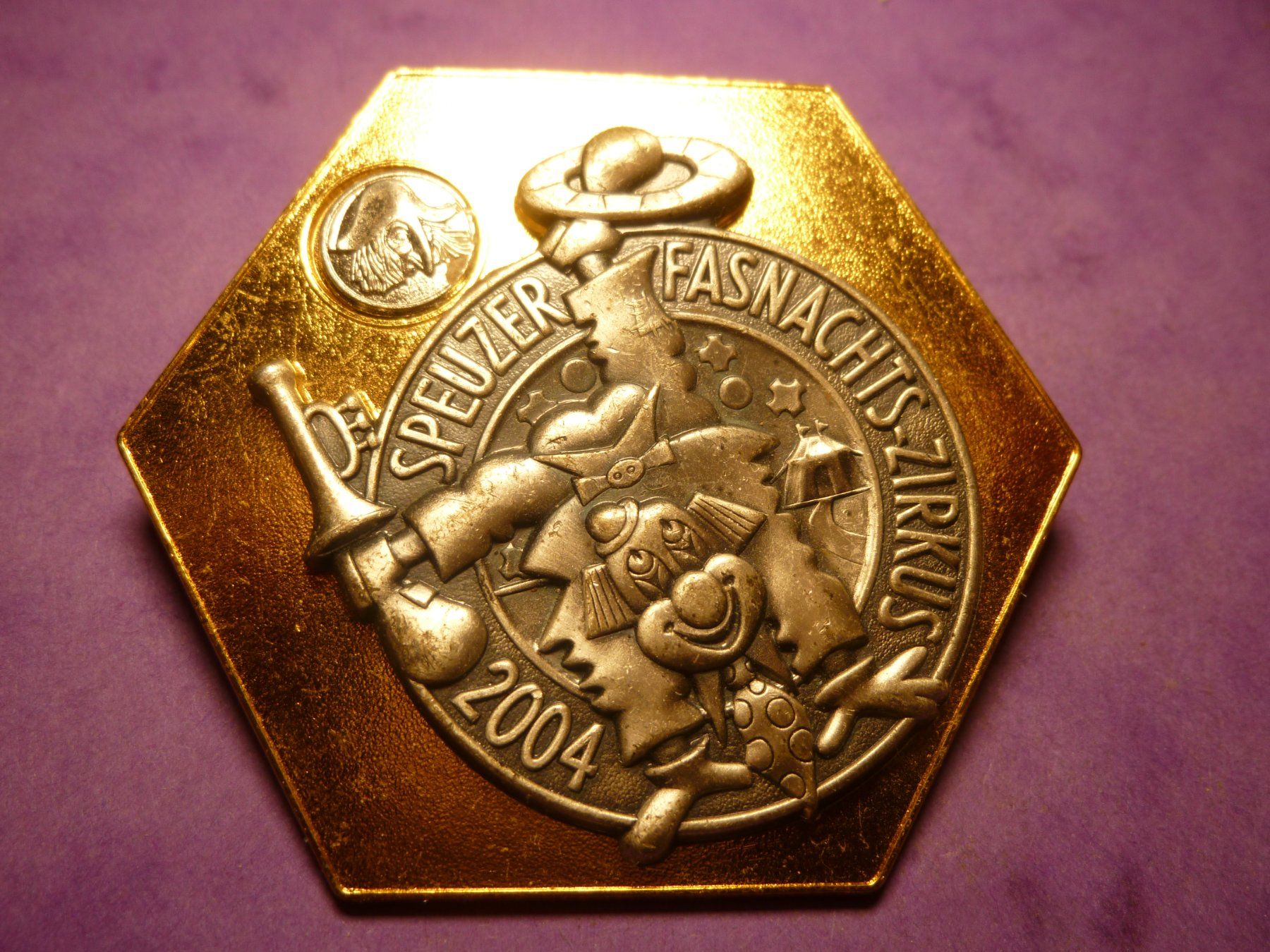 Plaquettes & Badges: SPEUZ 2004 GOLD – D'occasion à Ried (Muotathal) par Mandarin02