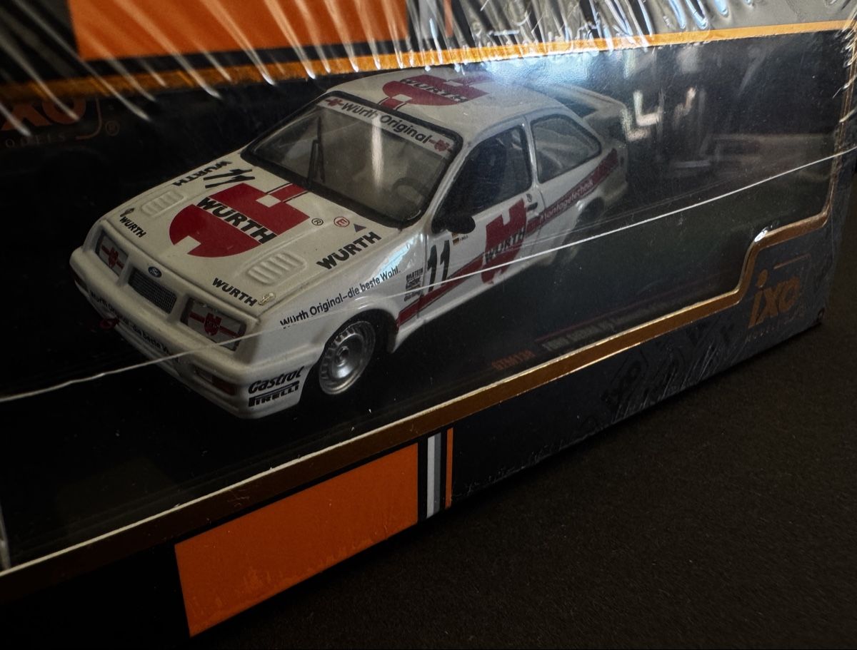 IXO Modellini d'auto: 1:43 FORD SIERRA RS COSWORTH 11 – Nuovo e nell'imballaggio originale da Zürich venduto da tomakomai 4
