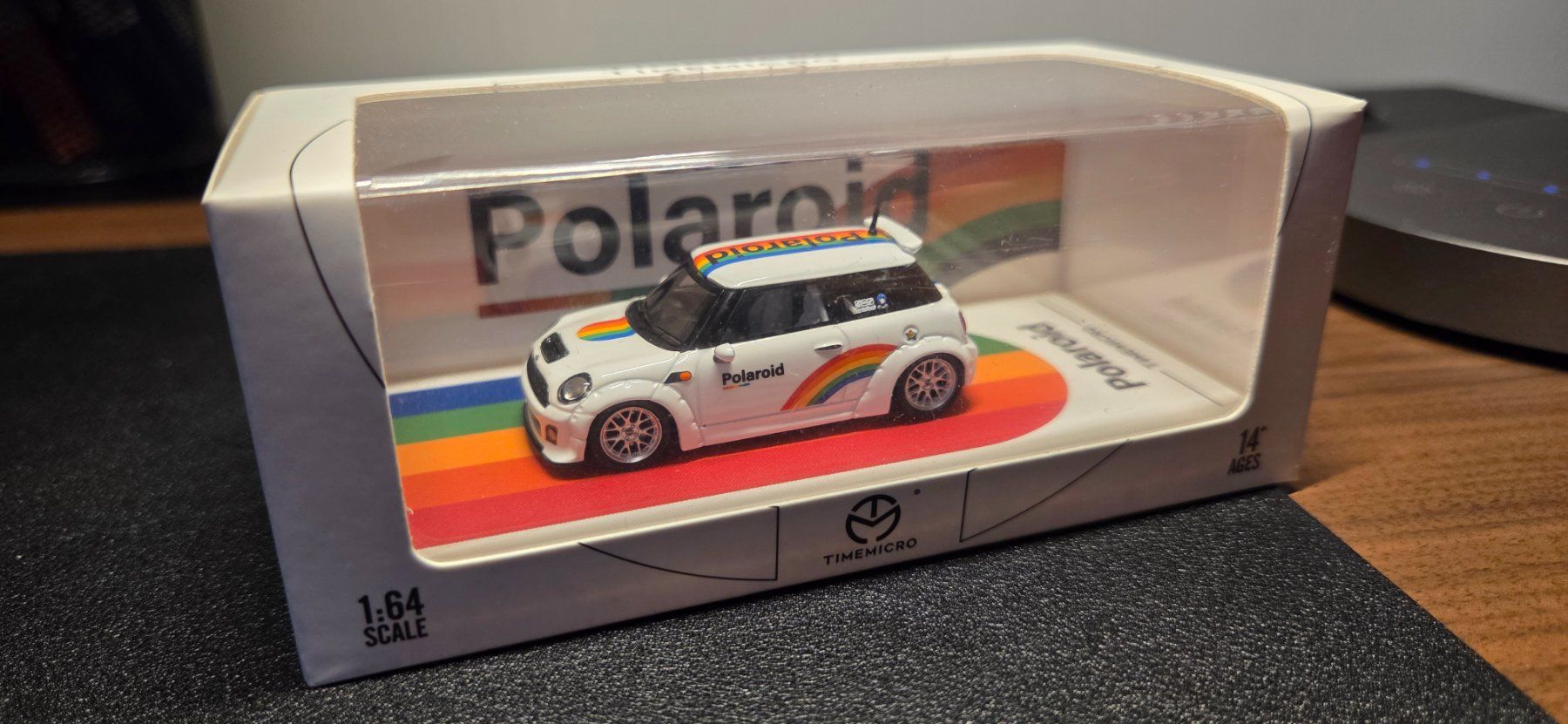 Cooper Modellautos: Miniature 1/64 Time Micro MINI Cooper S Polaroid Edition – Neu und originalverpackt aus Gland von Lydan86 3