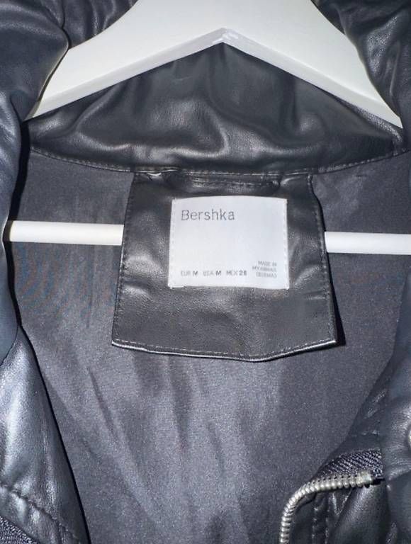 Pull&Bear Giacche: Westenjacke schwarz, Grösse M – Usato da Brüttisellen venduto da Ariana-24 2