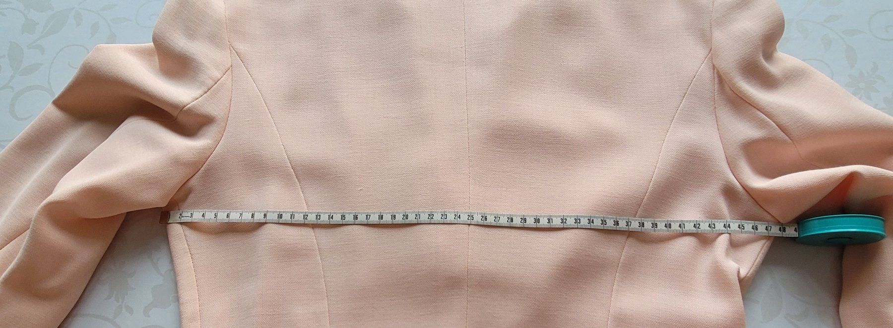 Giacche: Grafity's Paris Blazer Rosa Grösse 38 – Usato da Zürich venduto da fourpaws 3