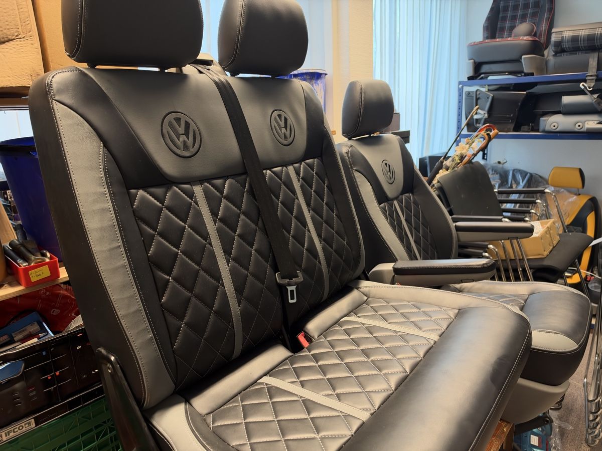 Volkswagen Alle Autoersatzteile: VW T5 Bus Sitze Set  – Gebraucht aus Pratteln von BL-Pratteln 4