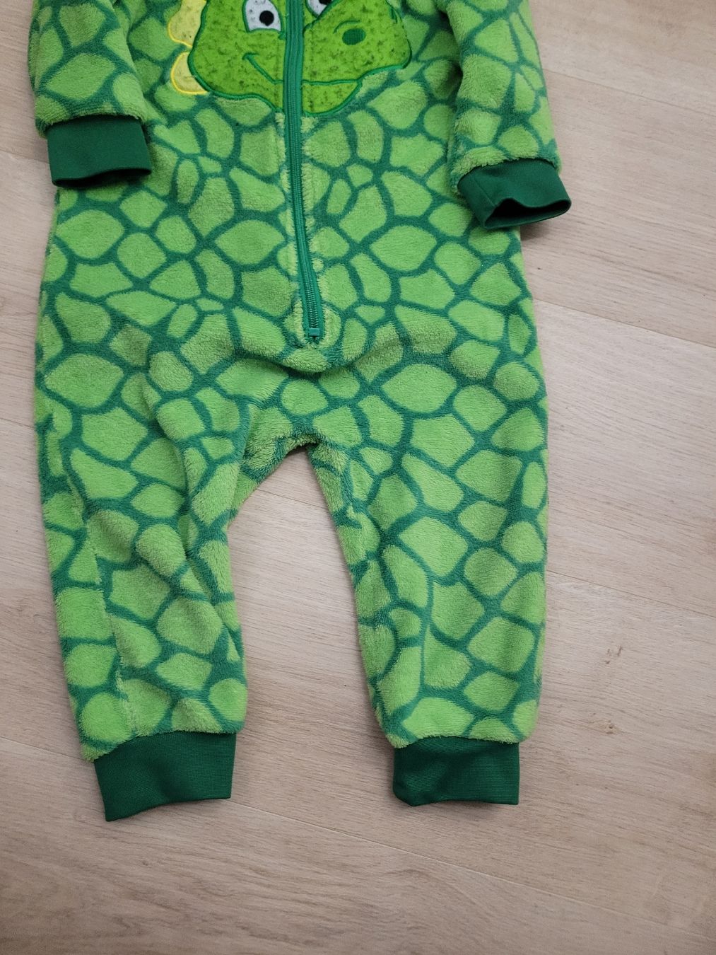 Pyjamas & Ähnliches: Dino Anzug Gr. 86/92 – Gebraucht aus Lupsingen von sta_wgg5 1