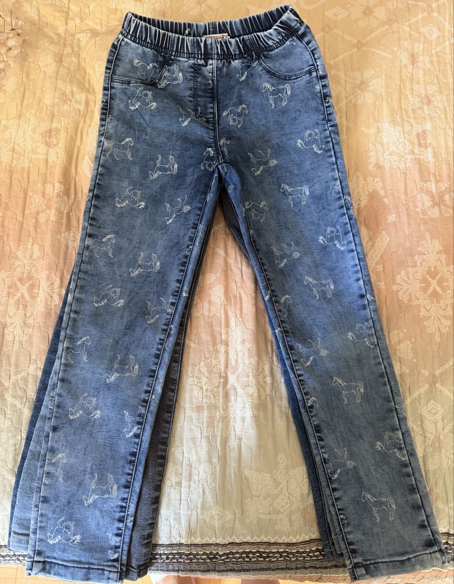 Benetton Pantaloni: Set Jeans Grösse 128 – Usato da Bern venduto da Olenush 3