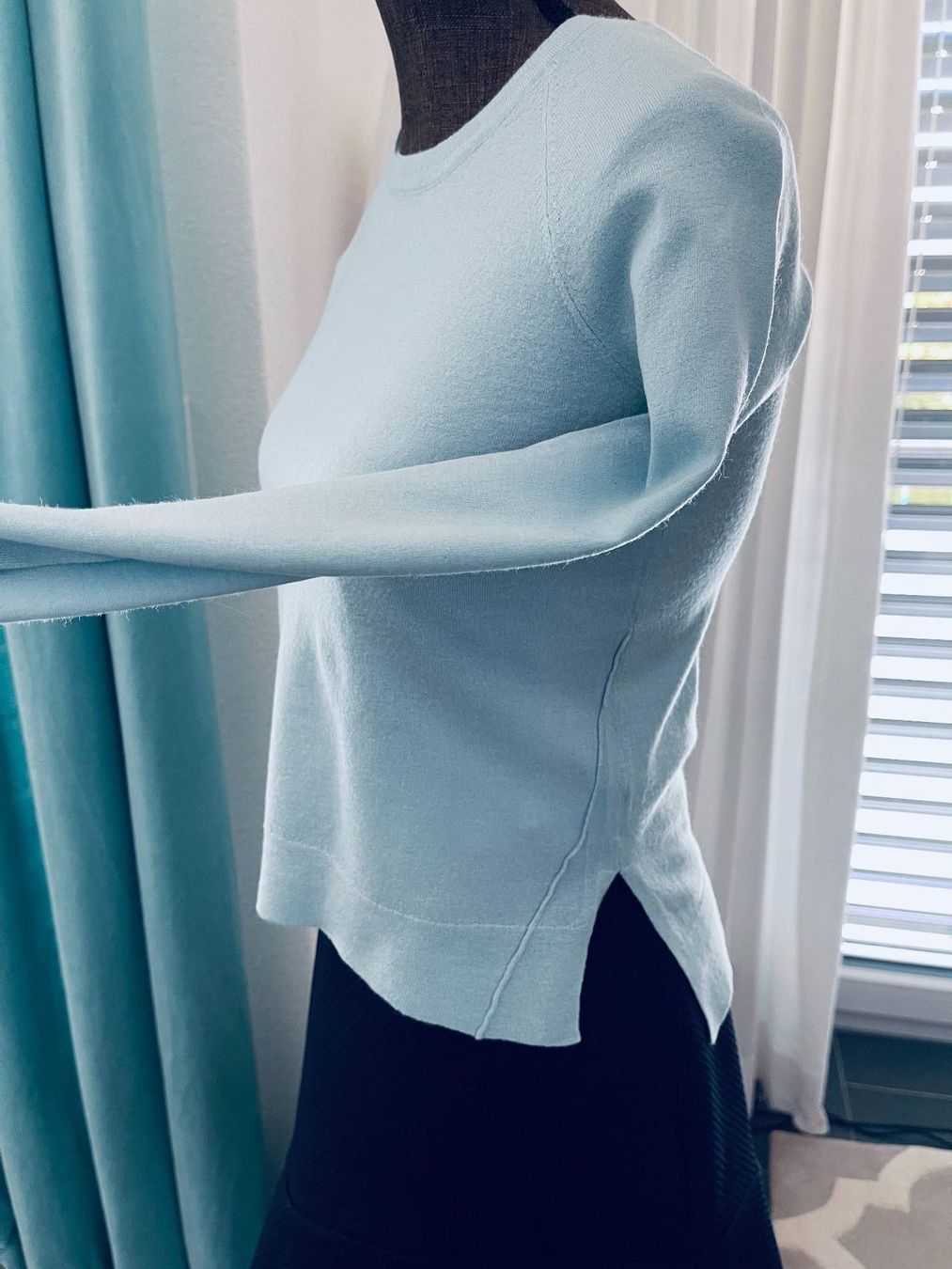 Maglioni & Felpe: Merinowolle wunderschöner Pullover – Usato da Winkel venduto da KaschmirArt 7