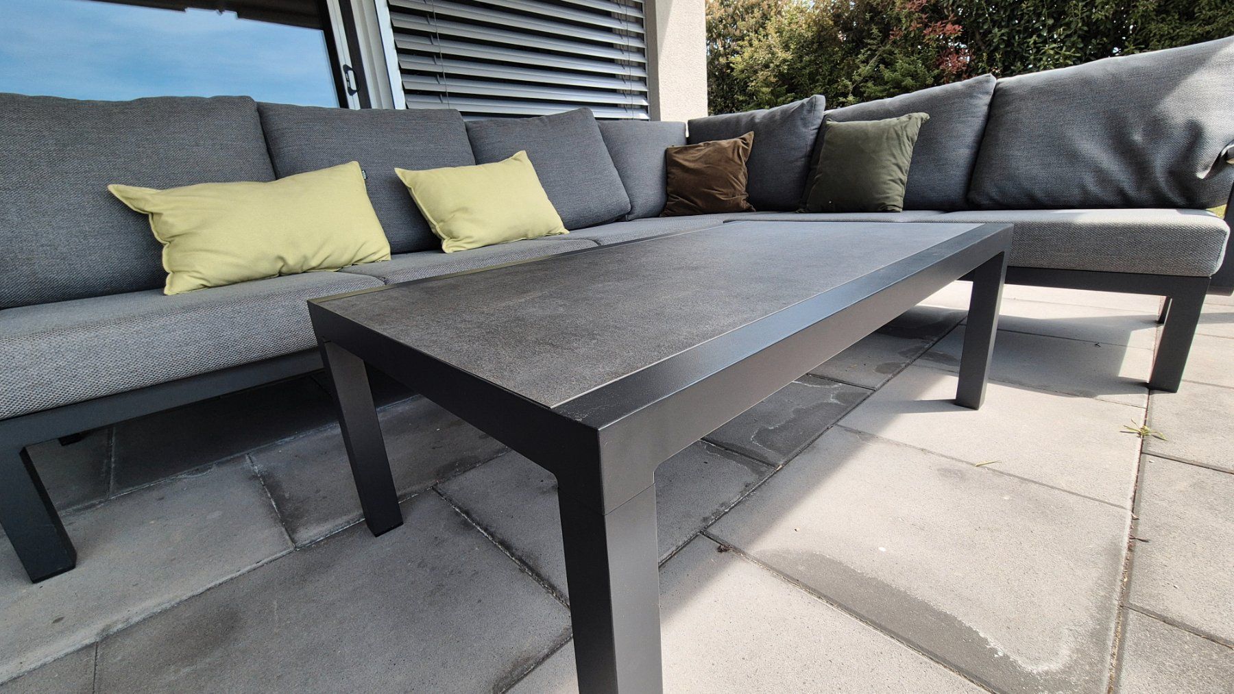 &Tradition Sofas: Grosse Garten Lounge "Malina" mit Tisch + Abdeckhaube – Gebraucht aus Sitterdorf von Lenggi7 4