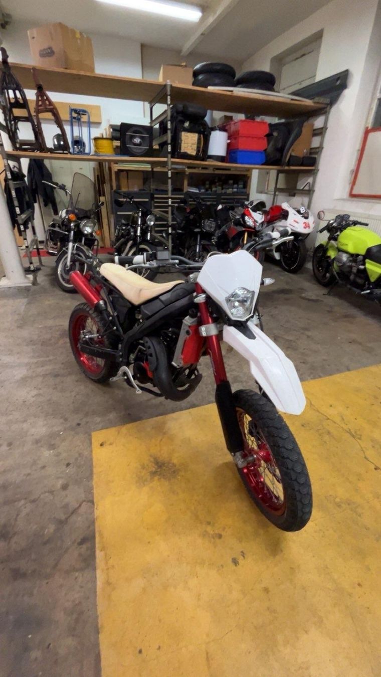 Rieju Strasse: Rieju MRT 50 supermoto – Defekt aus Oberriet von Seppli16 3