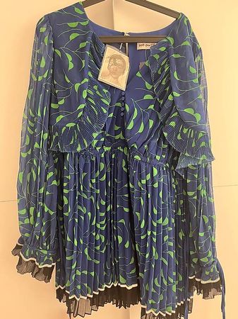 SelfPortrait Kleid. Nie getragen, mit Preisschildern!