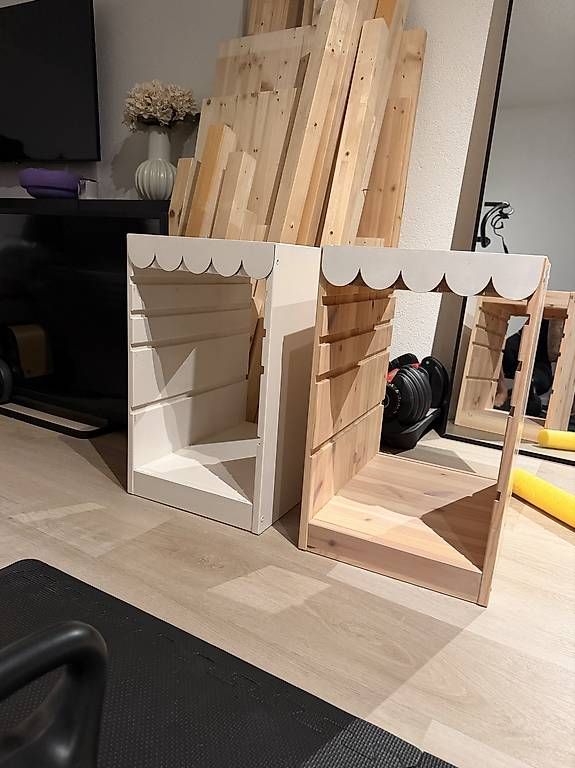 Regale: Trofast Regal 2stk – Gebraucht aus Niederhasli von des_f82m