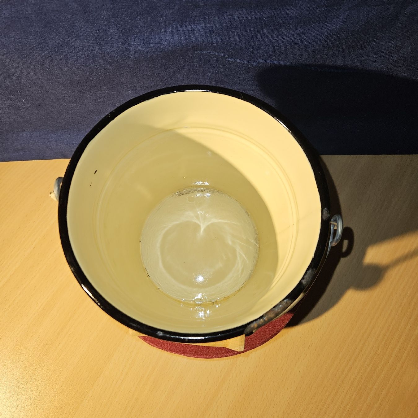 Sonstiges für Haushalt & Wohnen: Retro Emaille Eimerli mit Holzgriff, Vintage Look! – Gebraucht aus Kriens von gra_fhn7 2