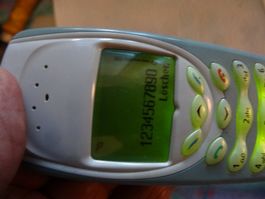 NOKIA ANTIK 3410 HANDY MIT BATTRY-OHNE LADEGERAT-SCHÖN LÄÜFT