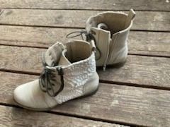 Scarpe da donna: damenschuh boots mit stickerei – Usato da Schwarzenberg LU venduto da kindler007 1