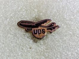 Ansteckpin 204: Flugzeug UPS
