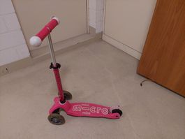 Mini Micro Deluxe Magic Light Scooter mit Ersatz LED's