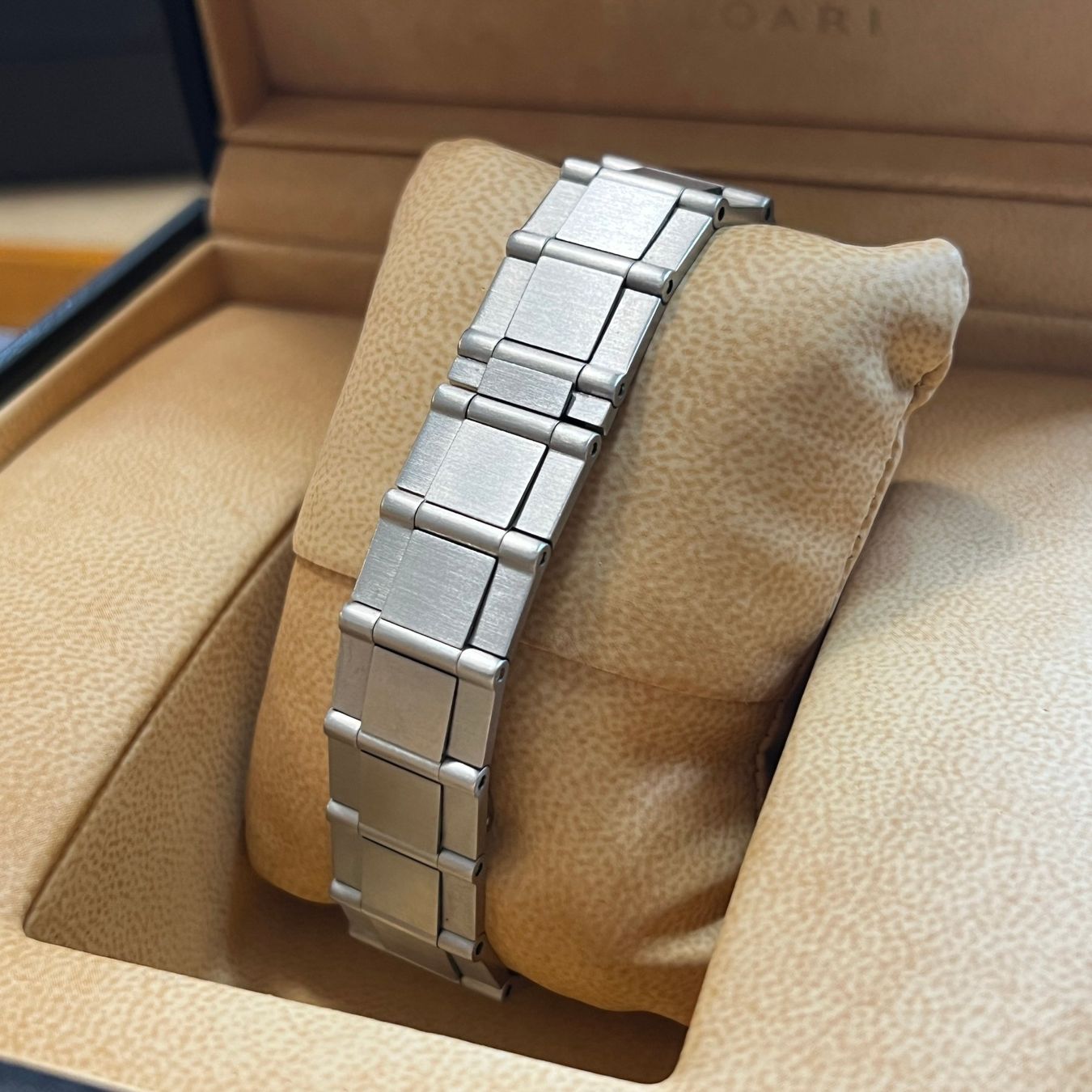 Bulgari Orologi: Bulgari Diagono Automatic Date Full Set LCV35S – Usato da Carouge GE venduto da Watchaser 5