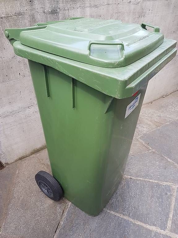 Altro per Ufficio & Commercio: Kunststoffcontainer 120lt – Usato da Losone venduto da delfino_2 1