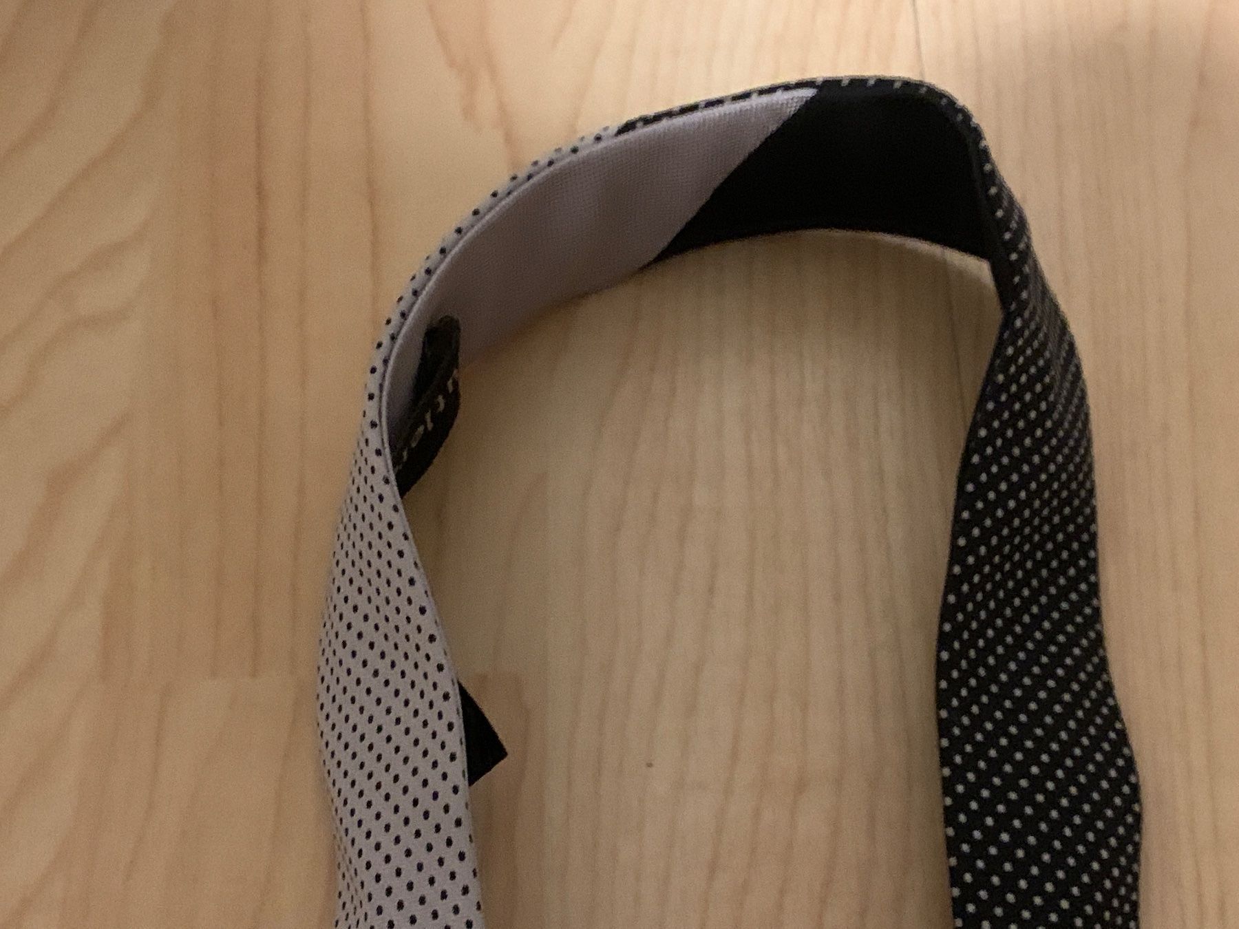 Autres accessoires femmes: Krawatte - dunkelblau mit Pünktchen - butlerandwebb - NEU – Neuf (Voir description) à Dübendorf par san_tt6m 3