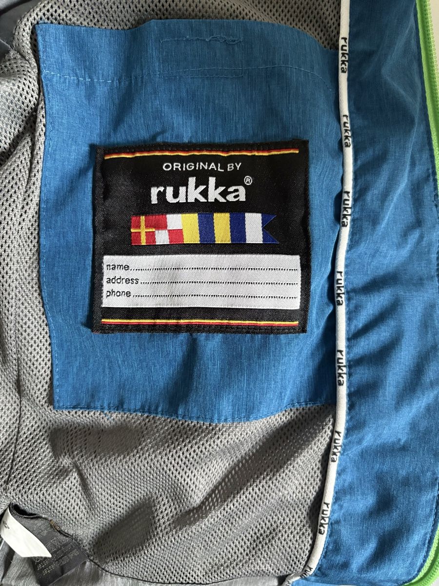Rukka Vestes: Rukka Regenjacke, Grösse 128 – D'occasion à Horgen par Taravao 3