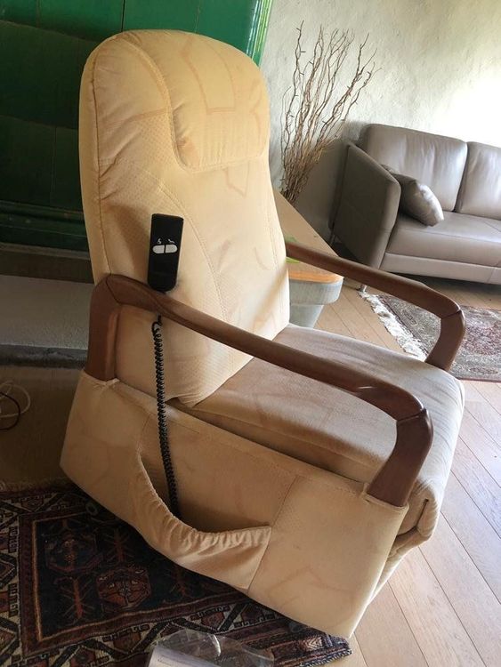 Sessel elektrisch (mit Aufstehhilfe) Kaufen auf Ricardo