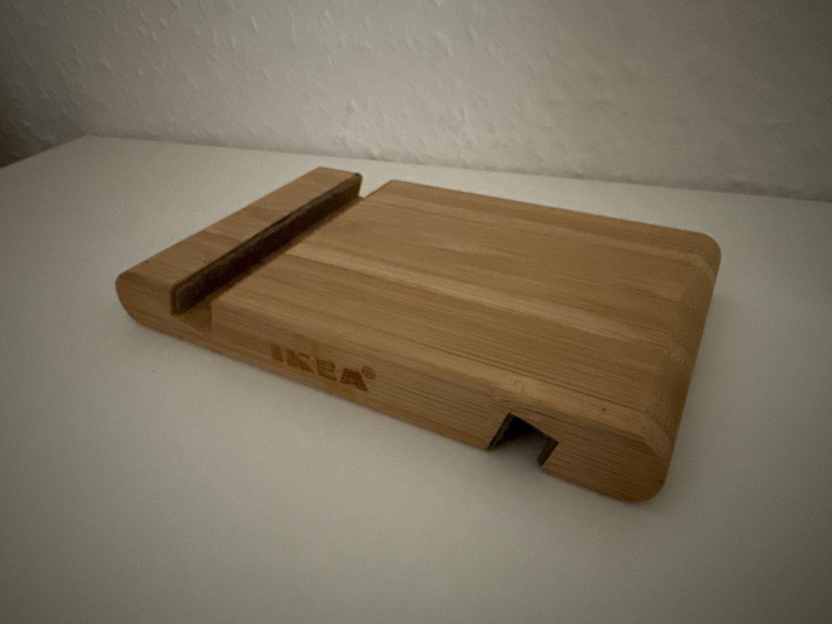 Ikea Staffe: IKEA Handy Halterung Bambus 13 x 8 cm – Usato da Basel venduto da jetzt-wird-gemistet 1