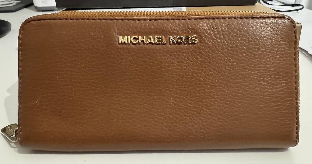 Michael Kors Portamonete: Michael Kors Portmonnaie – Usato da Seon venduto da degus666