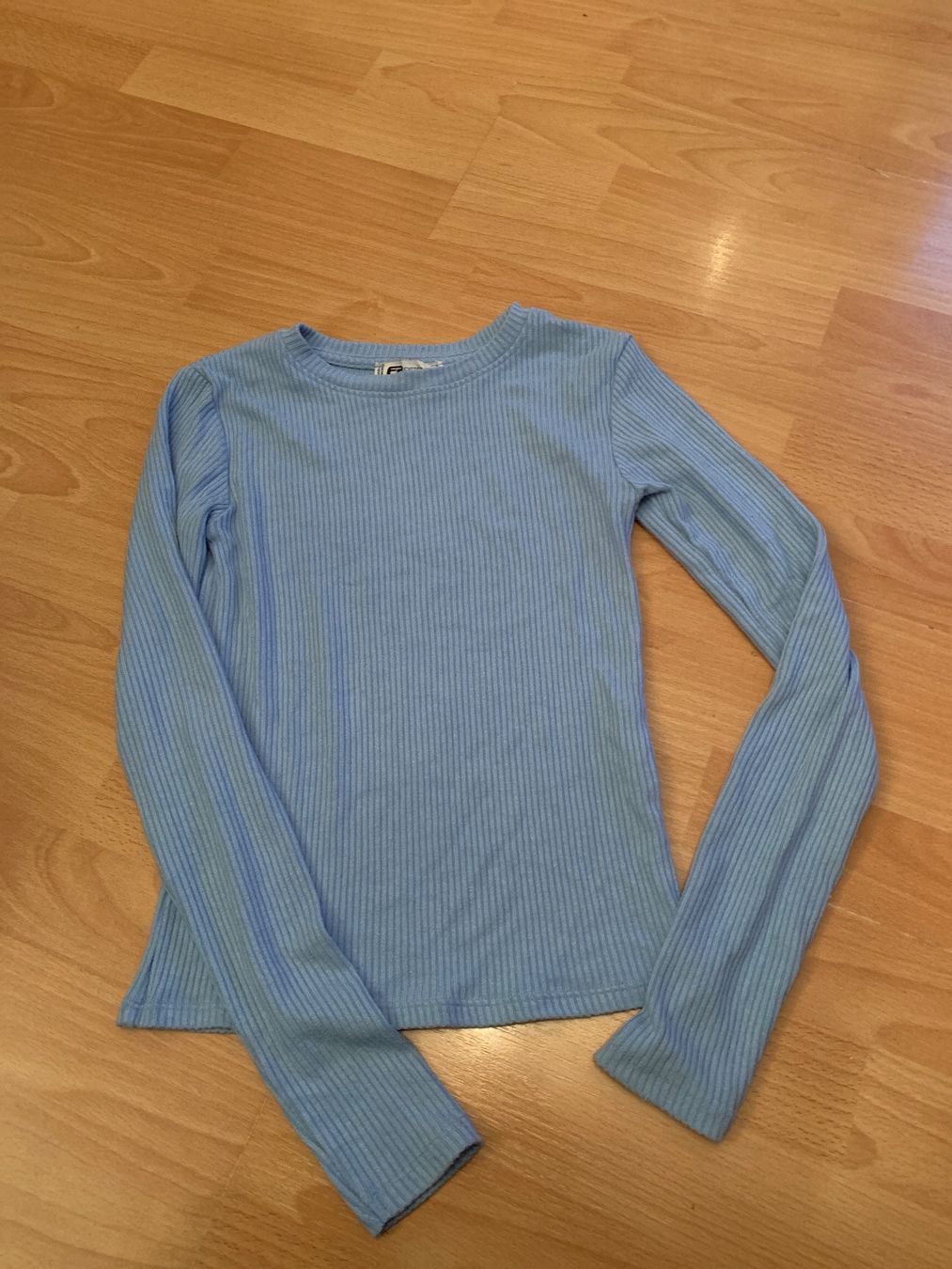 Maglioni & Felpe: Joli pull bleu FB Sister taille xxs – Usato da MEYRIN venduto da Gwendo10