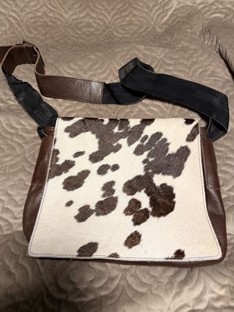 Sac en cuir et peau de vache 