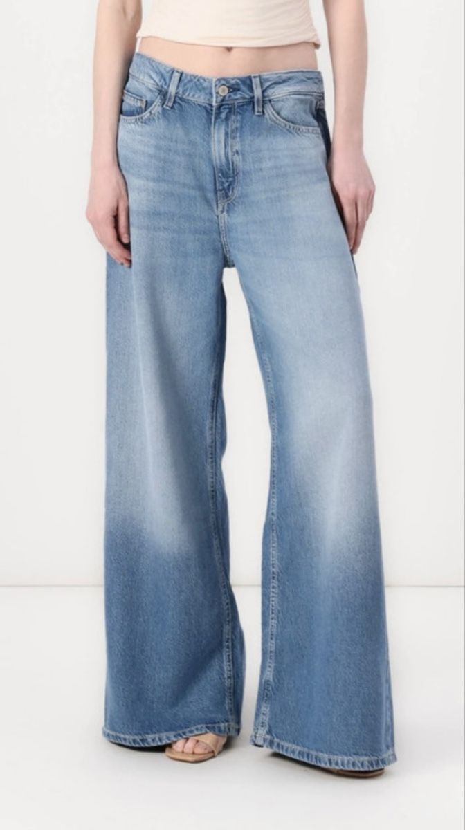 Guess Jeans: Guess Jeans D'Ode Flower Weit Grösse 28 neu – Neuf avec emballage d'origine à Neuhausen par elj_wwv7