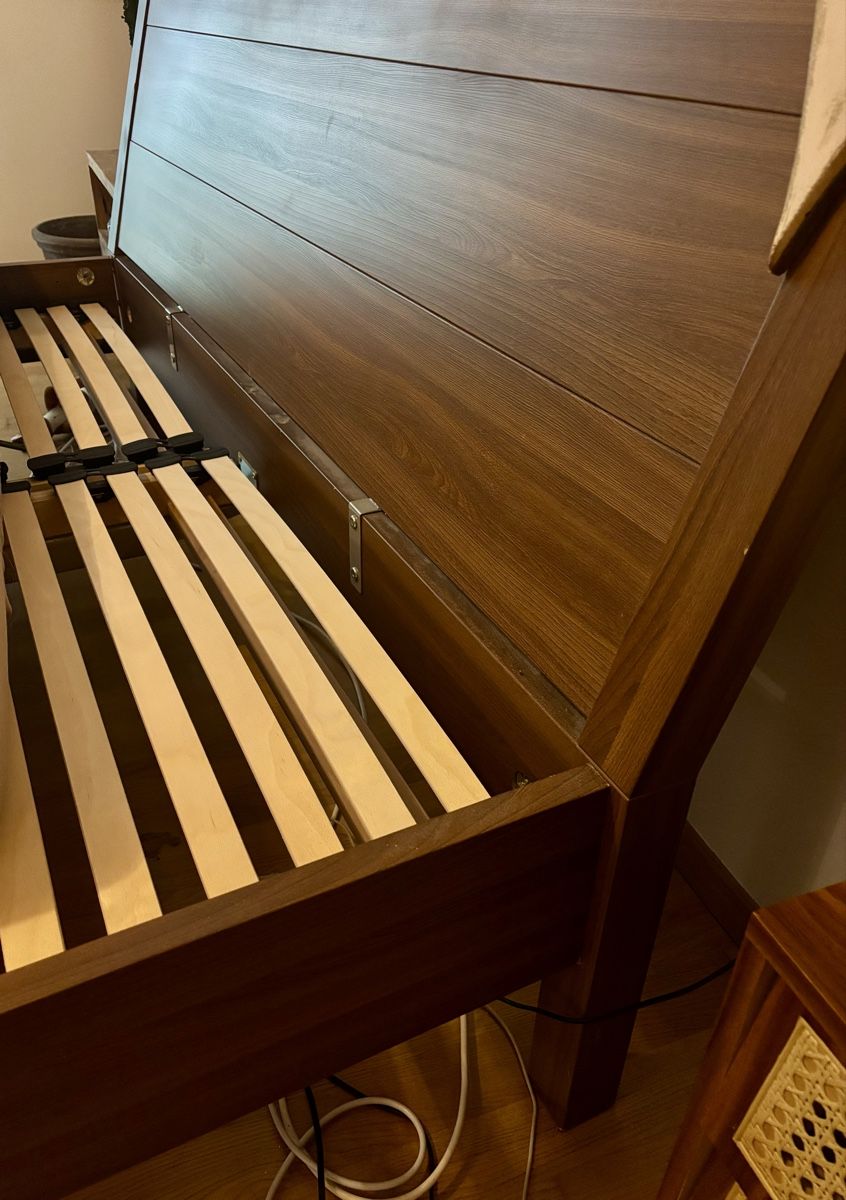 Letti: Doppelbett Holz 160 x 200 – Usato da Basel venduto da swicaj 3