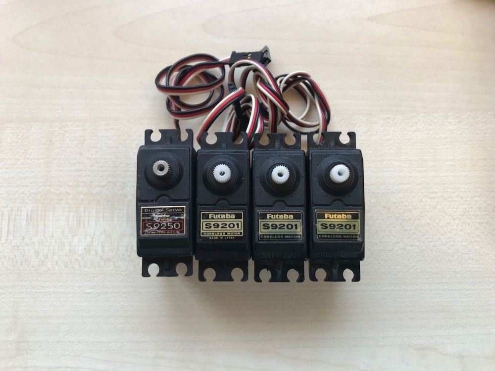 Servo Futaba S9250 + S9201 Kaufen auf Ricardo