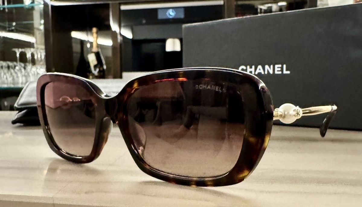 Chanel Occhiali & Lenti: Chanel sunglasses – Nuovo (secondo la descrizione) da Collonge-Bellerive venduto da alejan_0984 3