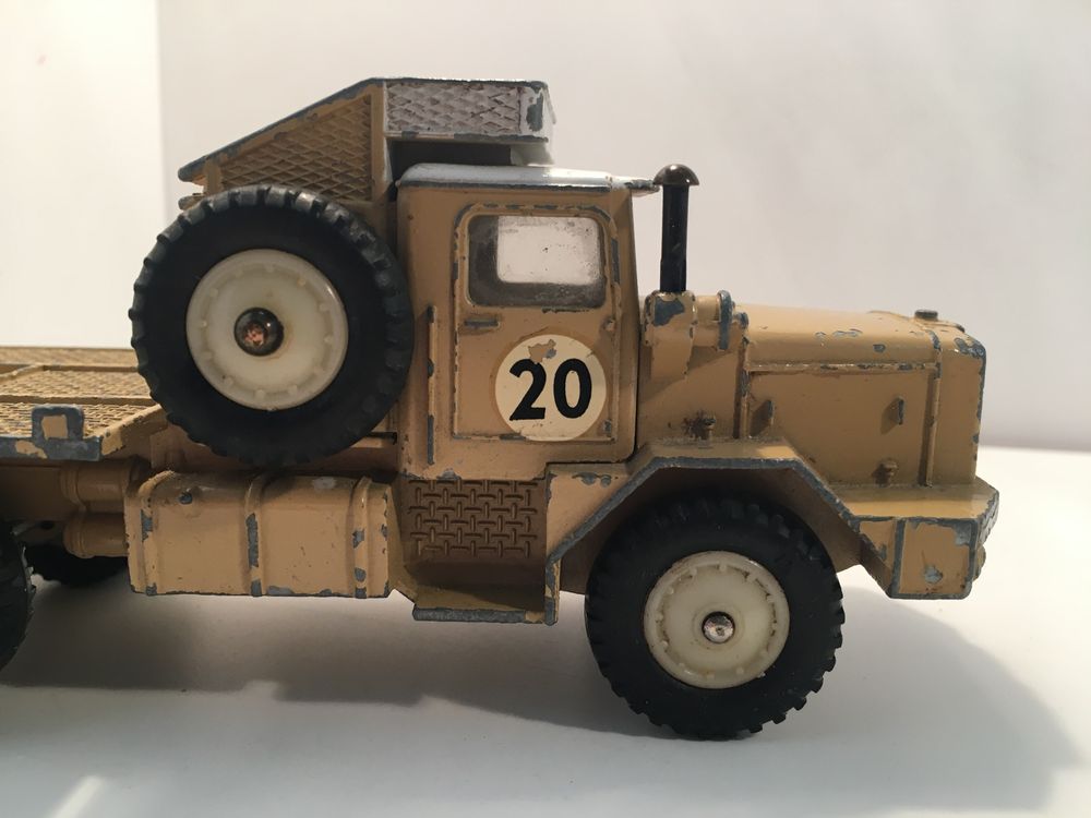 Camion Dépanneuse Autoroutes Berliet GAK - 1/43 DINKY TOYS 589A Voiture
