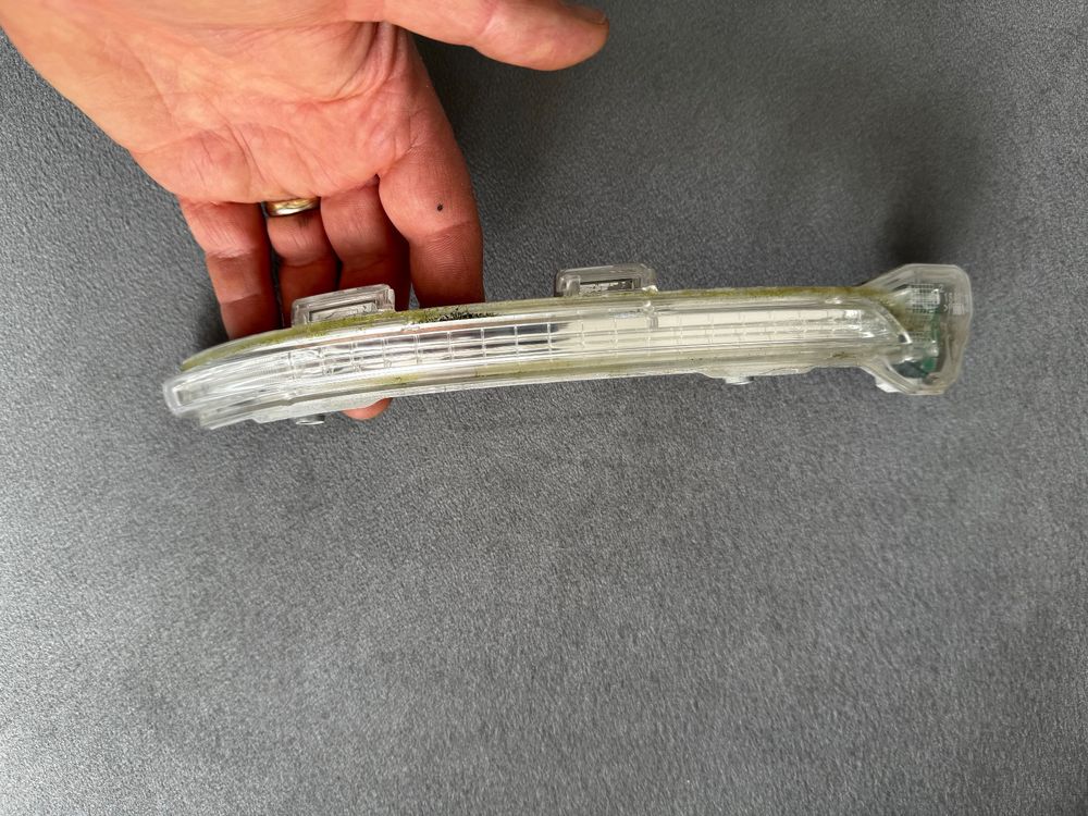 Tutti pezzi di ricambio auto: 1 x Licht für spiegel (R)Golf 7 Original – Usato da Thun venduto da Thuno6