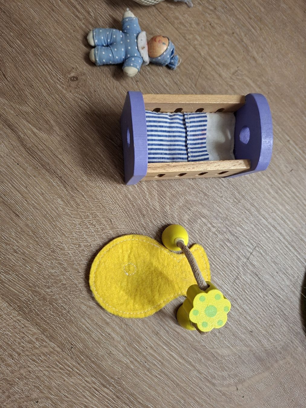 Hape Case e mobili per bambole: Puppenhaus Hape – Usato da Obfelden venduto da xcorinax 6