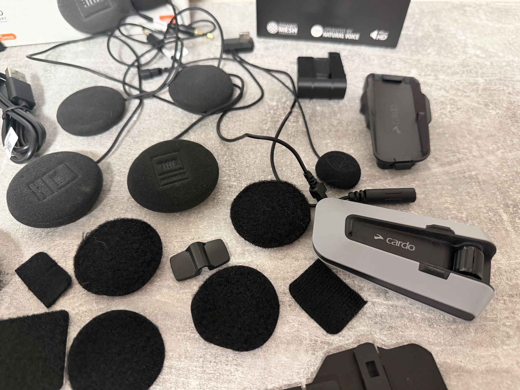 Cardo Kopfhörer: Cardo Packtalk Louis Edition mit JBL Upgrade – Gebraucht aus Thayngen von Karbonara 1