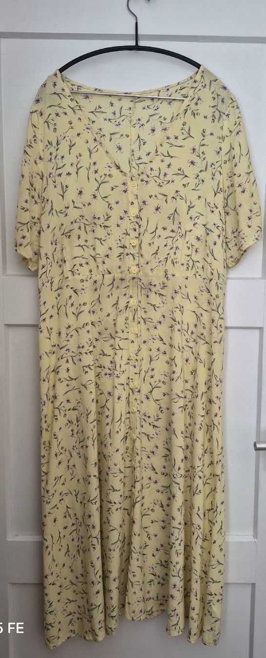 H&M Vestiti: H&M Robe d'été taille 44 peu portée – Usato da Bern venduto da dasgesuchtobjekt
