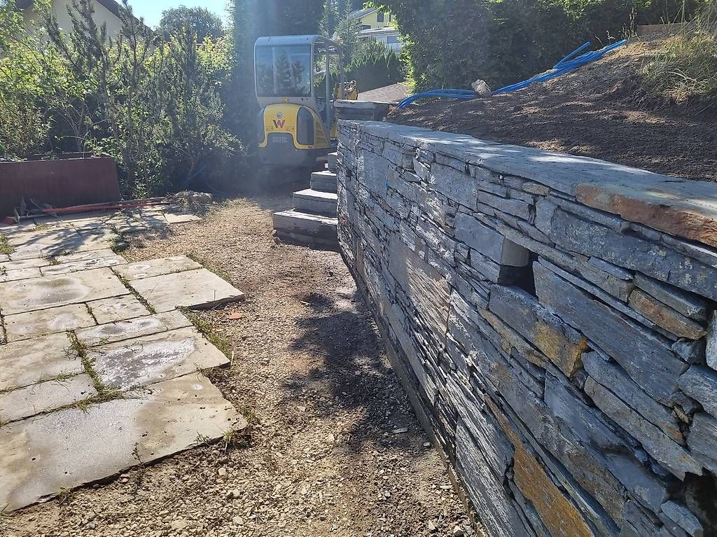 Tutti gli attrezzi: Ardoise pour construction des murs – Usato da Corsier-sur-Vevey venduto da hel_lvr5 4
