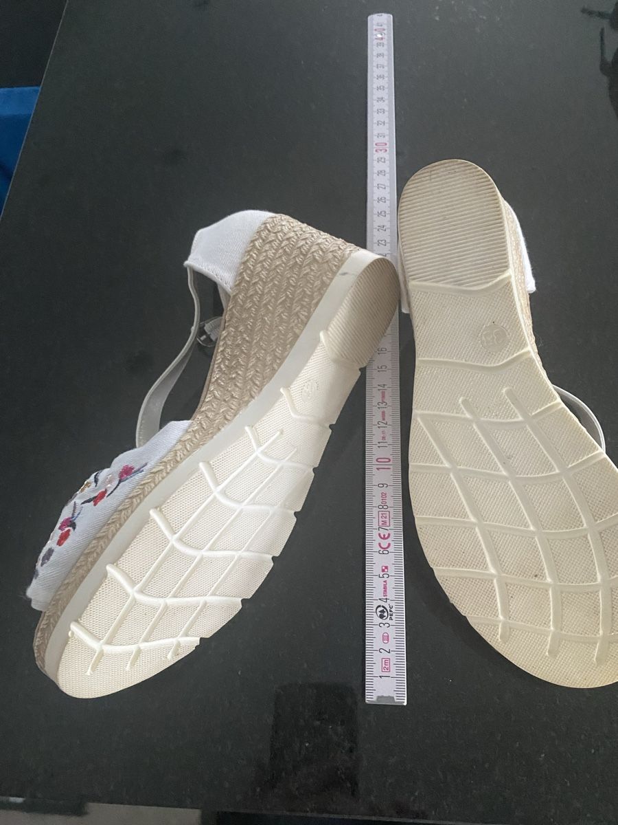 Scarpe da donna: Sandalen – Usato da Hagendorn venduto da Shira026