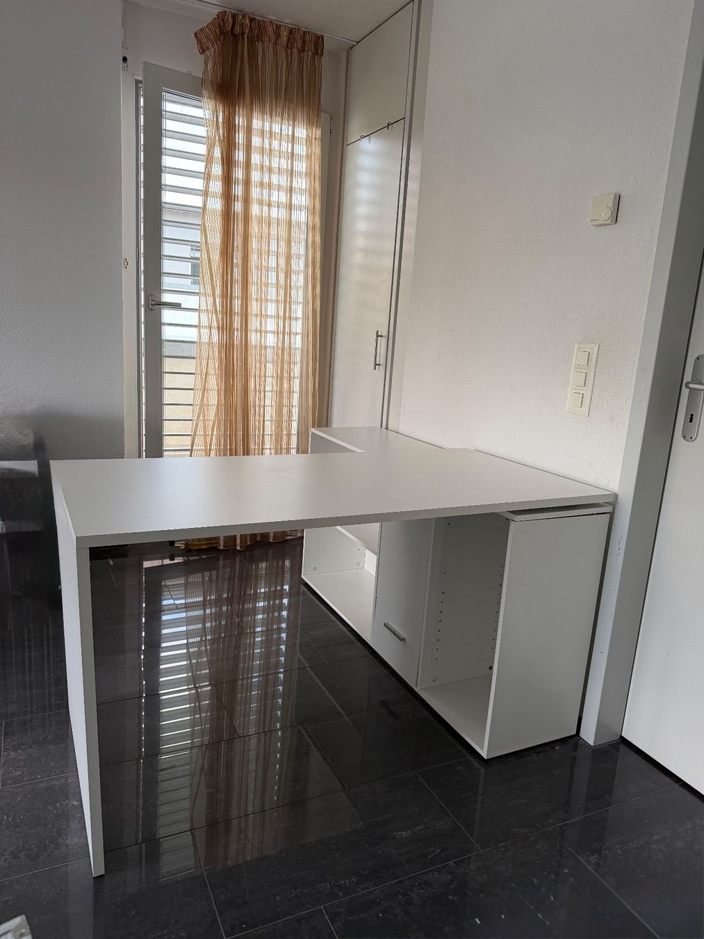 Scrivanie: Flexibler Schreibtisch mit Regal & Schublade – Usato da Oberwangen b. Bern venduto da quickdeal 3