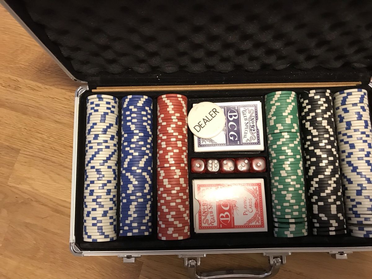 Spiele: Poker-Koffer – Gebraucht aus Aarwangen von sch_8s5v 1