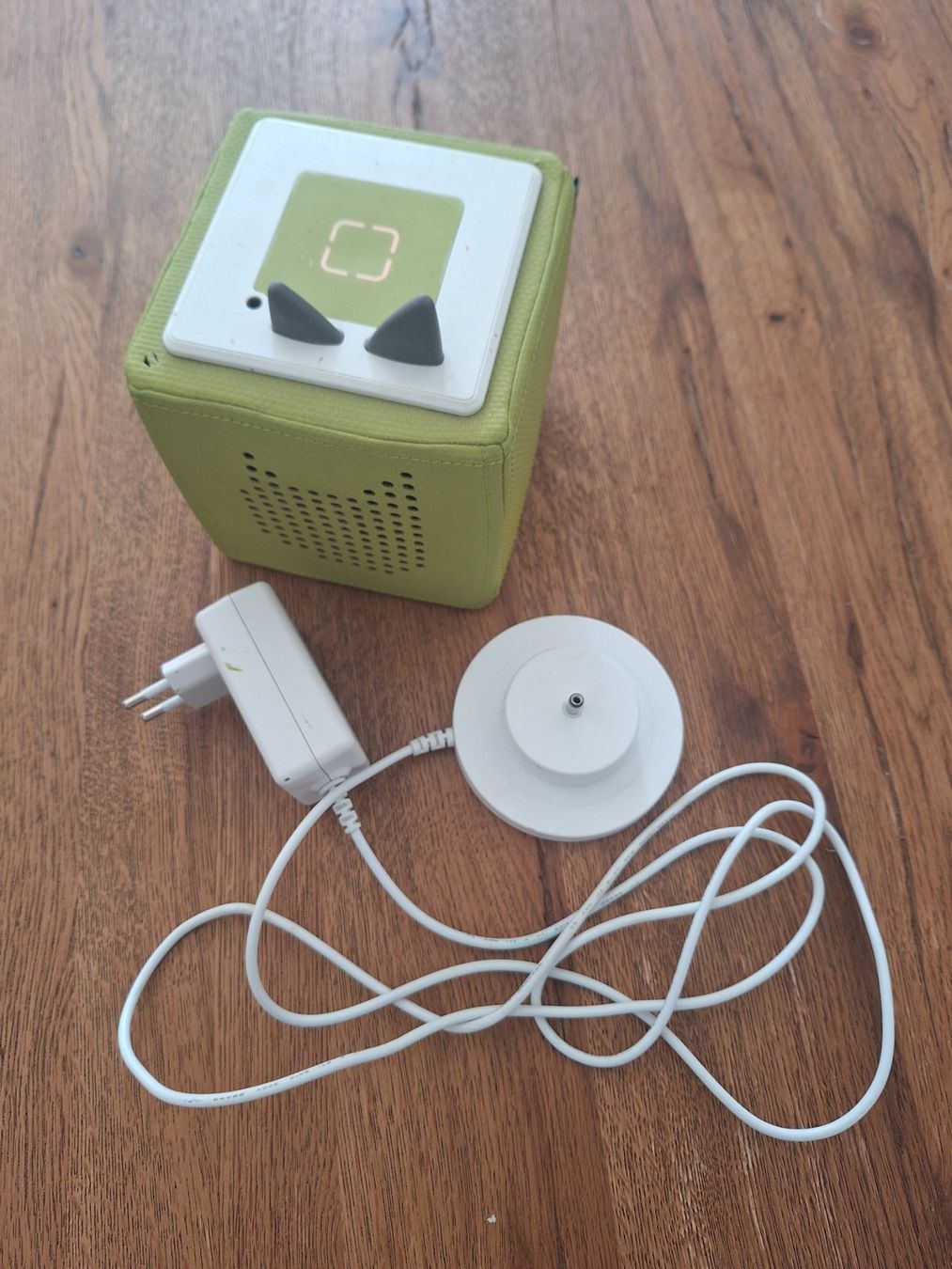 Tonies Giocattoli: Toniebox mit Ladesation – Usato da Reinach AG venduto da MRoxanne