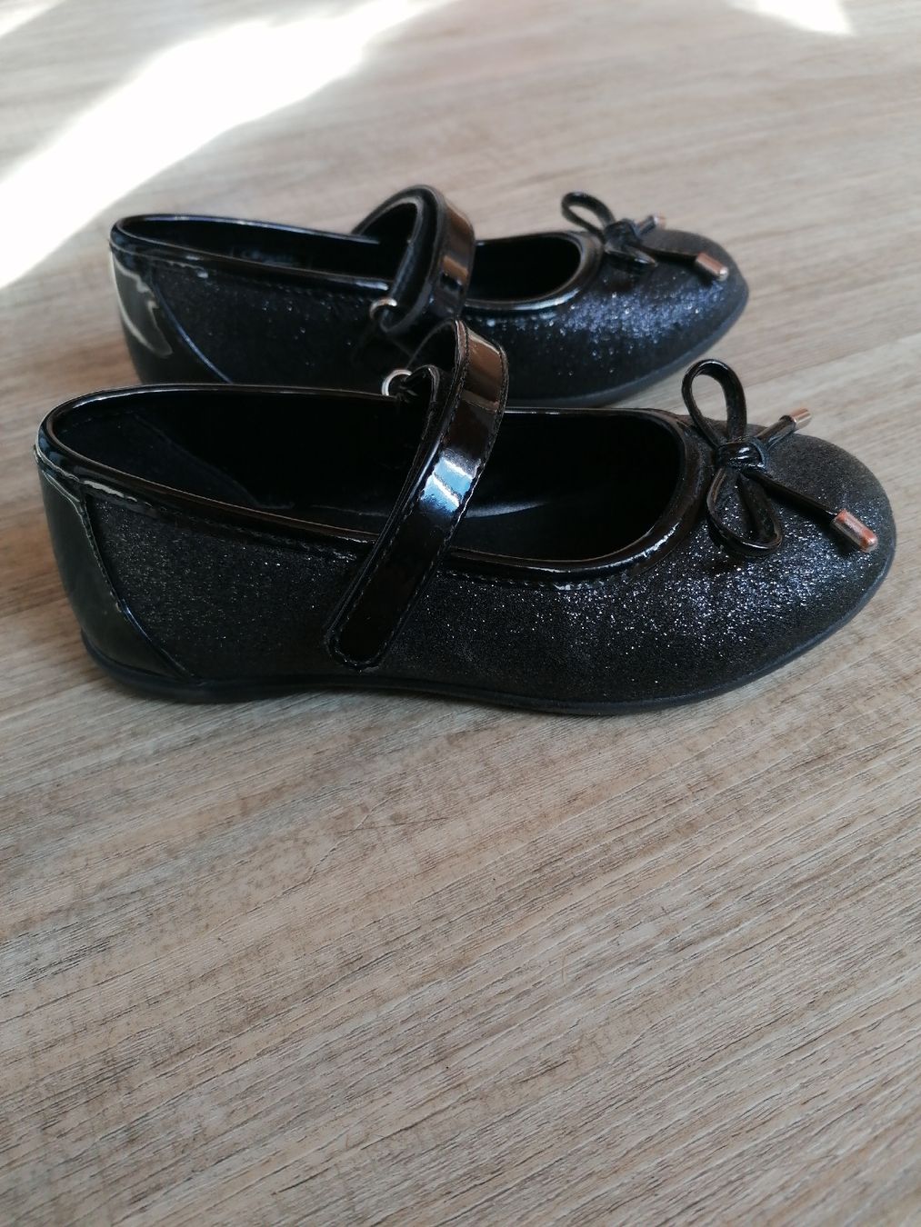 Scarpe per ragazze: Glitzerballerina Mädchen gr 27 – Usato da Huttwil venduto da happy-82 1