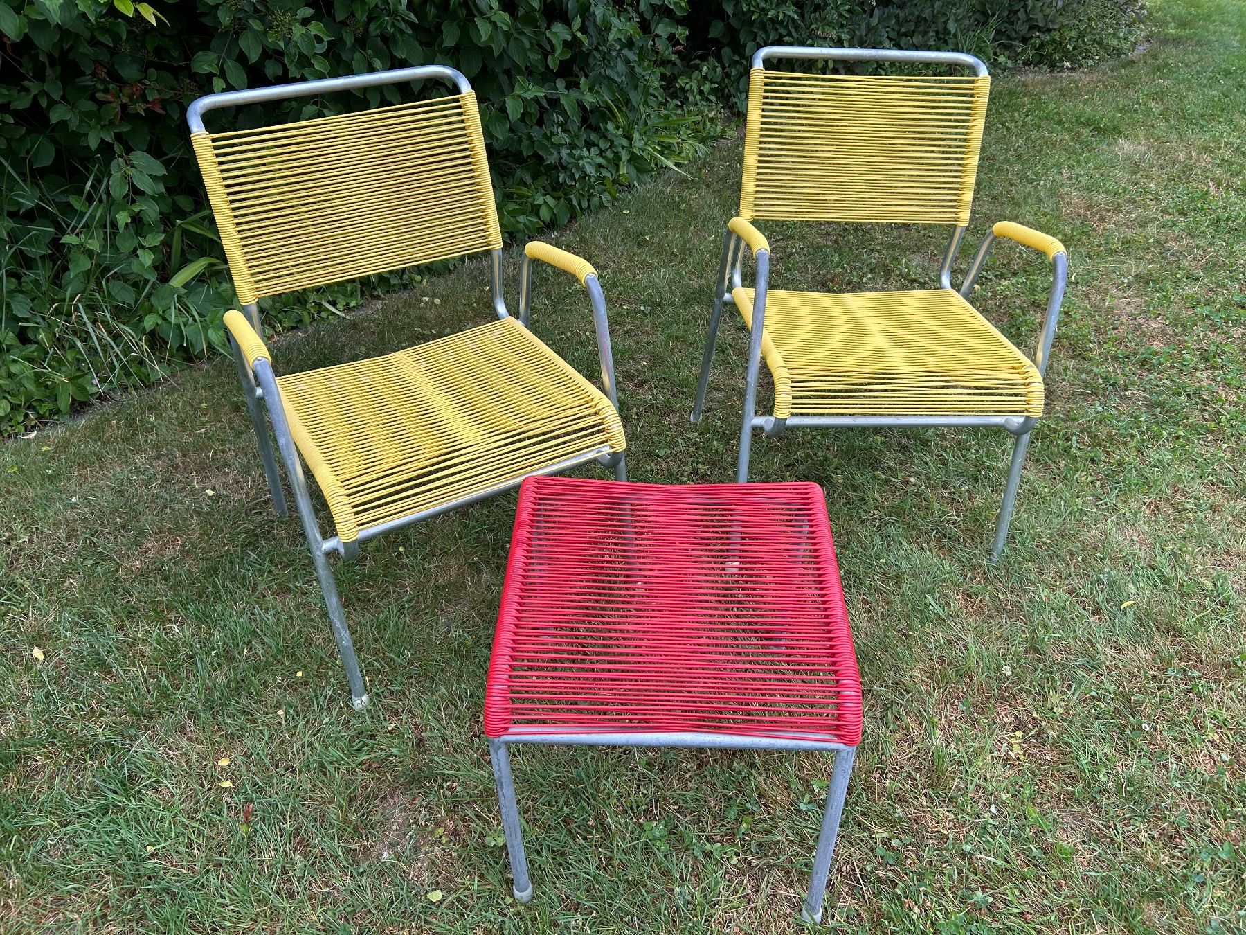 Poltrone: 2 Spaghetti-Sessel mit 2 Spaghetti-Hockern – Usato da Murten venduto da zia_6czz 4