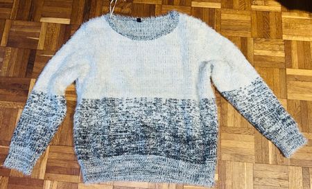 Flauschiger Winter Pullover, Grösse L, Grau/Weiss