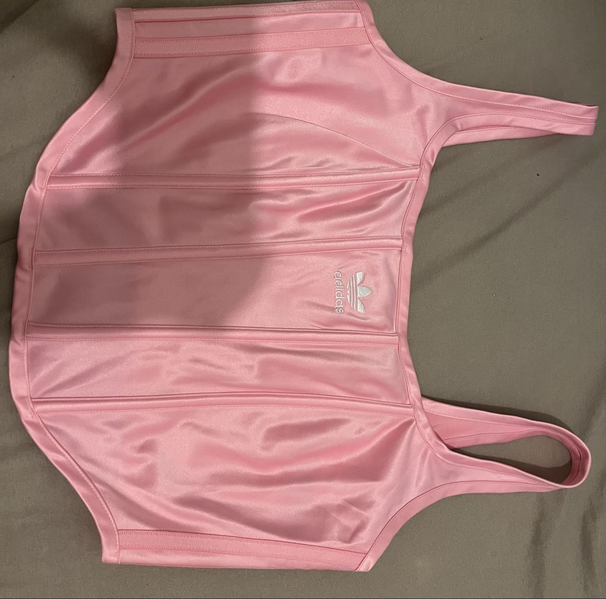 Adidas Tops: Top Adidas rose – Gebraucht aus Zürich von Noemie1994